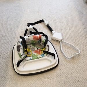 Never used, like new Graco Jumper Baby Doorway